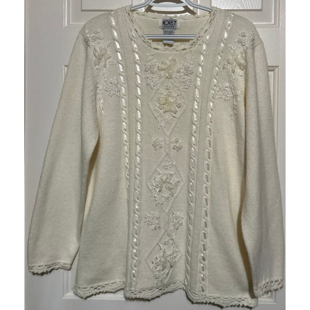 Koret Petites Women's Soft White Pull Over Sweater Size‎ S